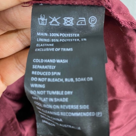 3/$25 Bardot Versailles  Burgundy Crochet Dress 4 XS - Picture 4 of 6